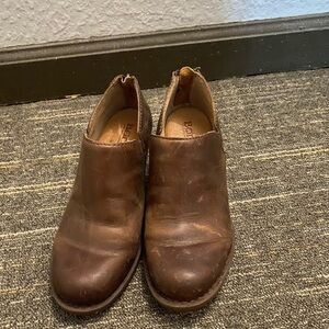 Born Brown Ankle Bootie Size 6.5M F14206 CQH16 $156 new without box